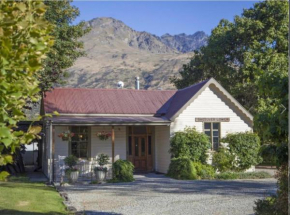 Old School House, Queenstown